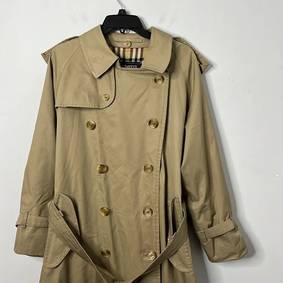 Burberry London Harrods Men’s Double Breasted Khaki Trench Coat - Picture 2 of 13